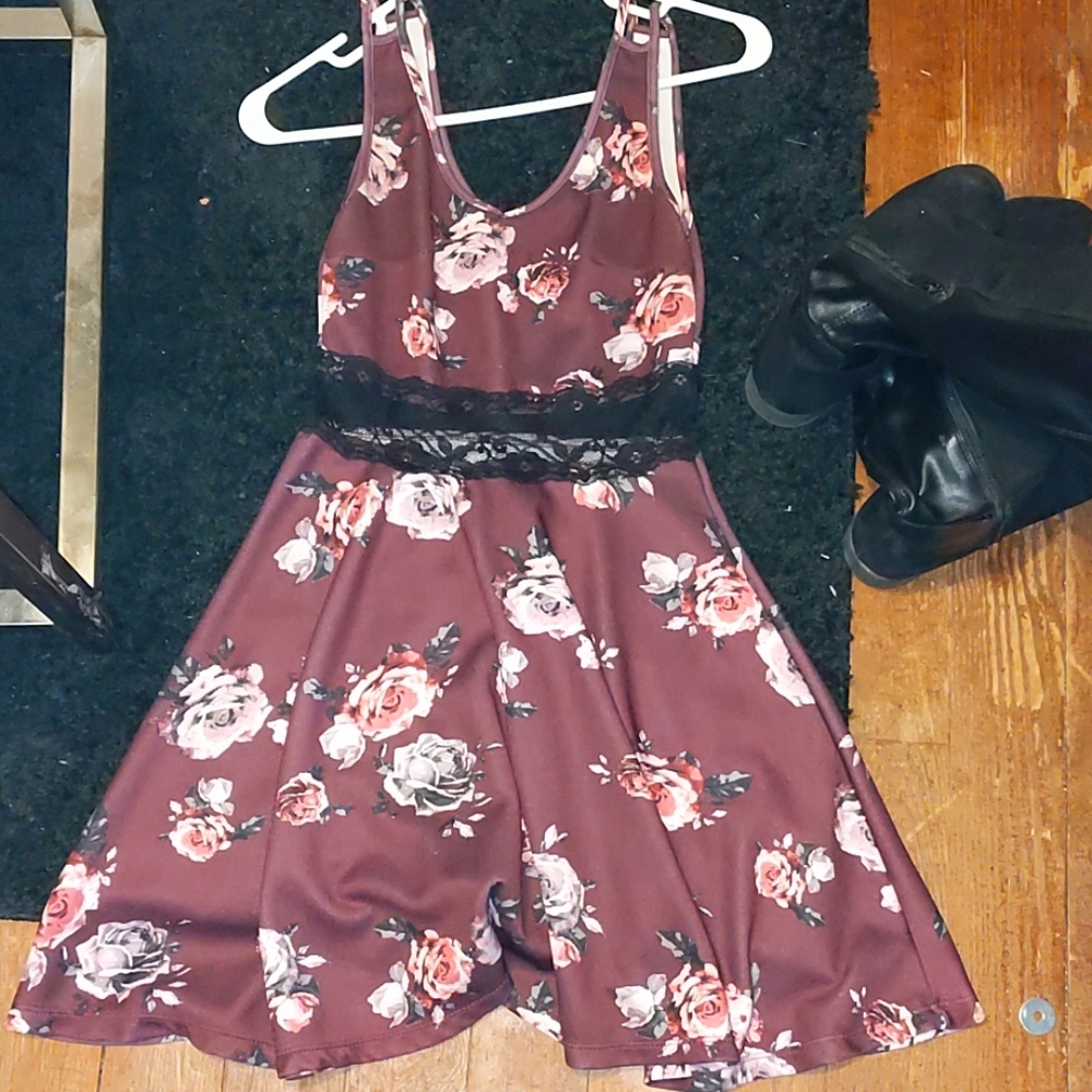 Rue21 mid-length floral dress
